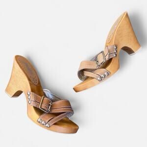 BONGO Tango Vintage Y2K Wooden Chunky Buckle Open Toe Heels